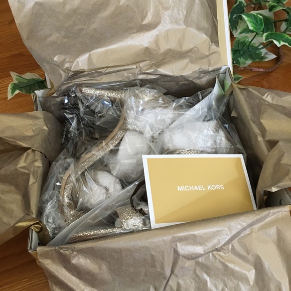 Michael Michael Kors Glitter Dress Heels 8M NWT - Picture 8 of 8